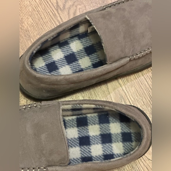 NWOT Men’s West Loop slippers - Picture 4 of 6